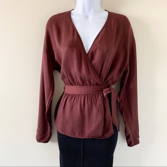 Aritzia Wilfred Anemone Blouse Wrap Tie Up Belted V-neck Truffle Maroon Size XS - Picture 9 of 16